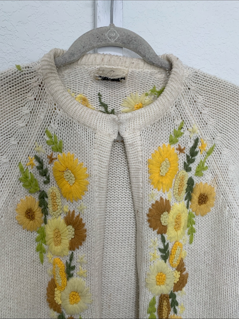 Vintage Cream Floral Embroidered Open Front Cardigan Sweater - Picture 3 of 9